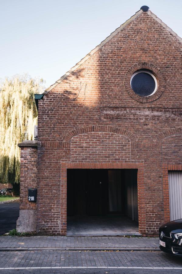 Gezellige Loft Met Twee Slaapkamers Ieper Bagian luar foto