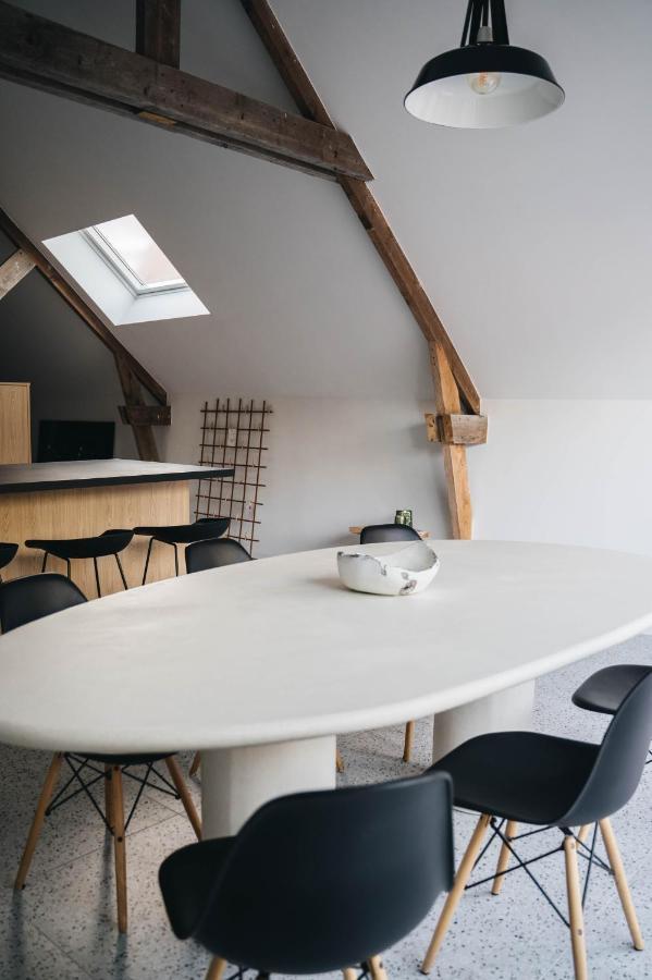 Gezellige Loft Met Twee Slaapkamers Ieper Bagian luar foto